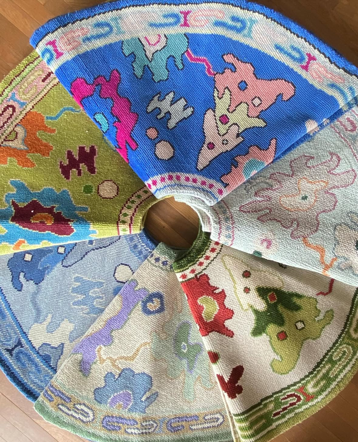 ‘VISIONS OF SUGARPLUMS’ Hand-Knotted Tree Skirt ™️  | Read Below for Payment