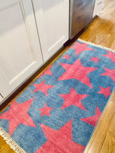 Load image into Gallery viewer, Cotton Candy Star rug
